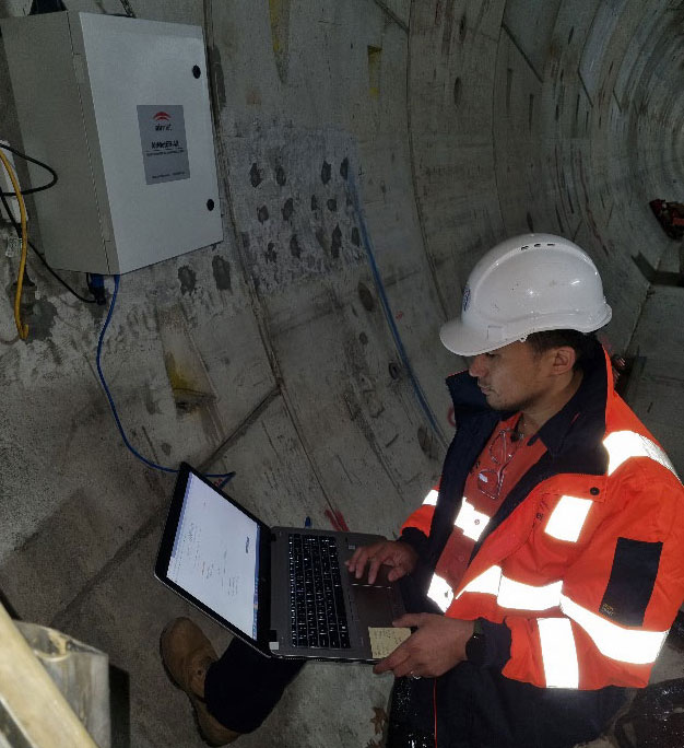 AirMetER-AX in Tunnel | Air-Met Scientific